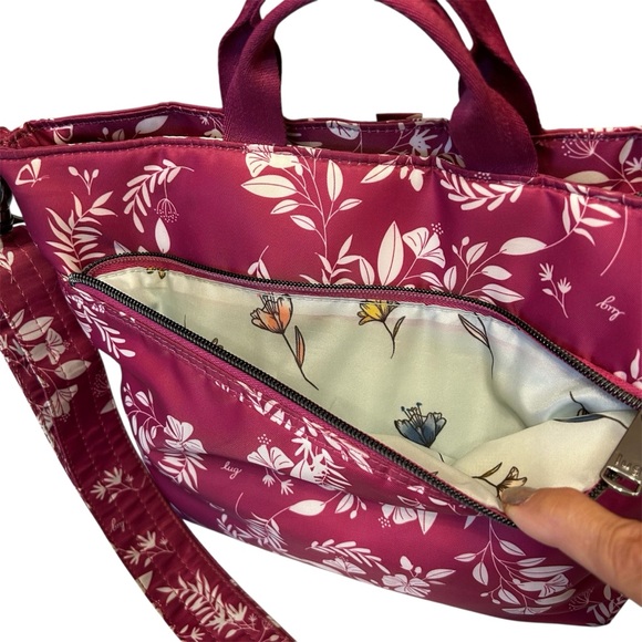 Lug Pink Floral Crossbody Bag Set - Picture 4 of 12